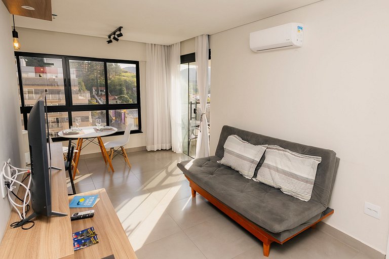 Flat Alto Padrão – Novo e ar condicionado