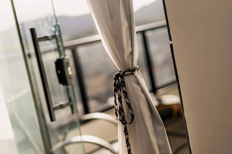 Flat Alto Padrão – Novo e ar condicionado