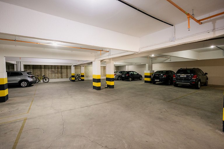 Flat Alto Padrão – Novo e ar condicionado