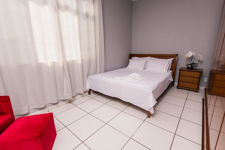 Apto 2 Quartos – Ao Lado da Igreja Matriz