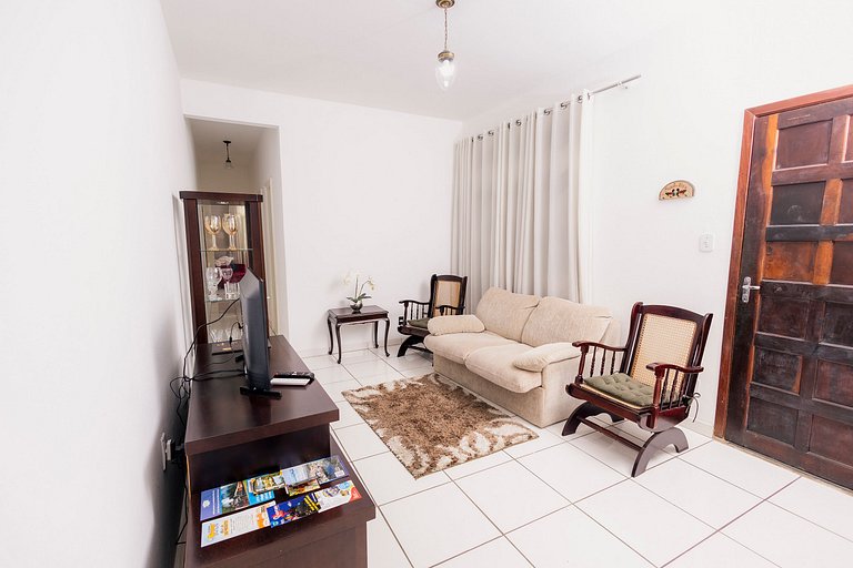 Apto 2 Quartos – Ao Lado da Igreja Matriz