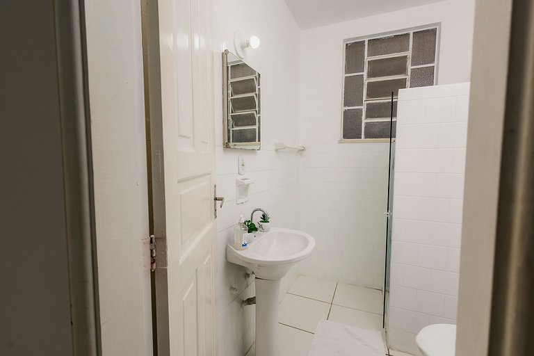 Apto 2 Quartos – Ao Lado da Igreja Matriz