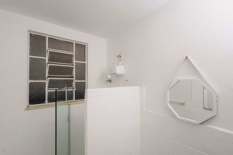 Apto 2 Quartos – Ao Lado da Igreja Matriz