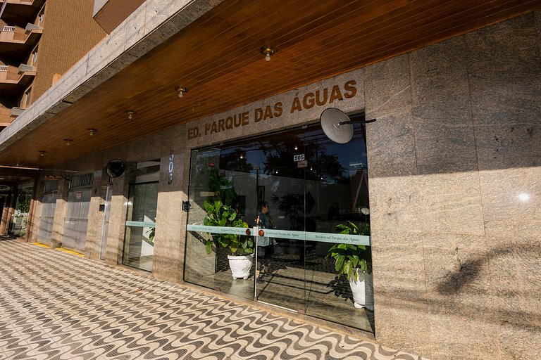 Em frente ao Parque das Águas! Área mais nobre!