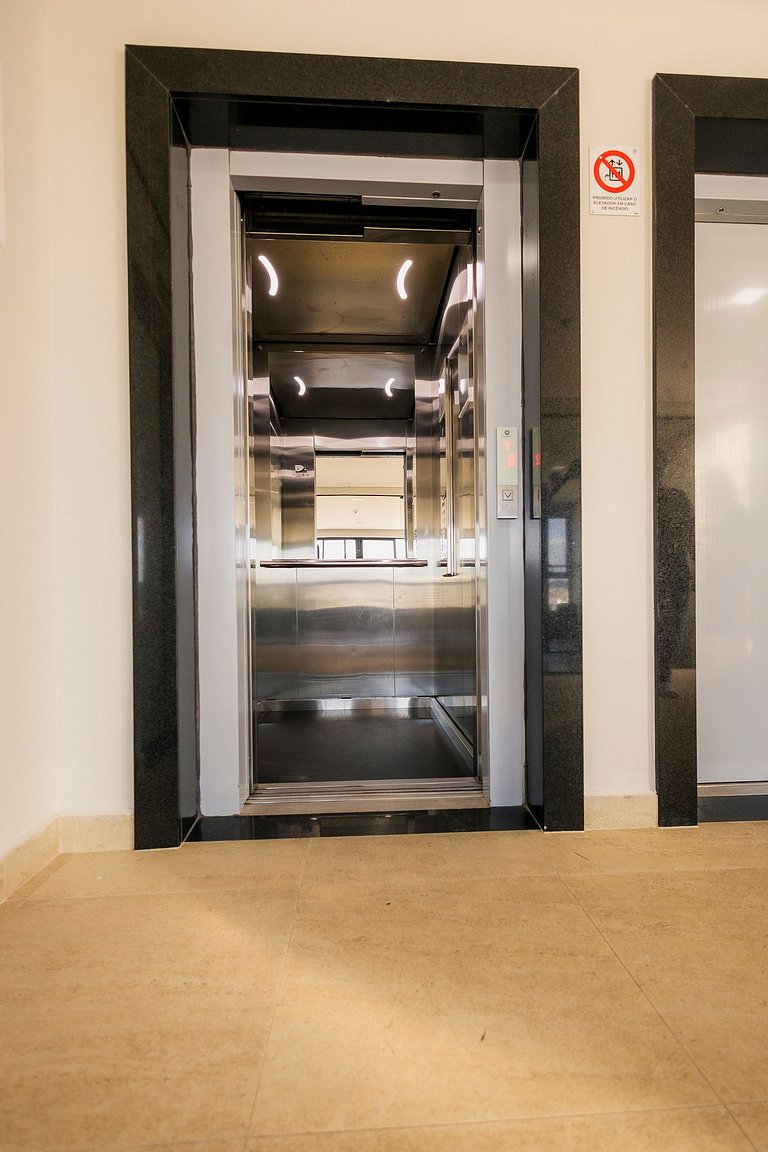 Flat novinho, perto de TUDO - Conforto total