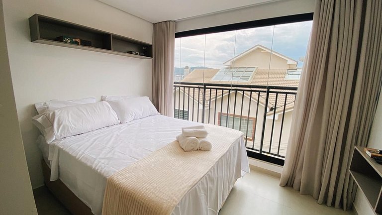 Stay22 | Flat novissímo em frente ao Hospital