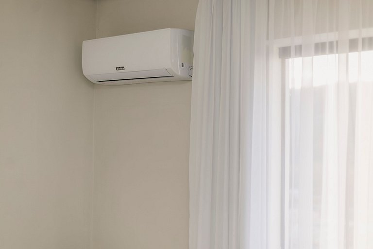 Flat com Vista+Ar-Condicionado - 500m do Parque