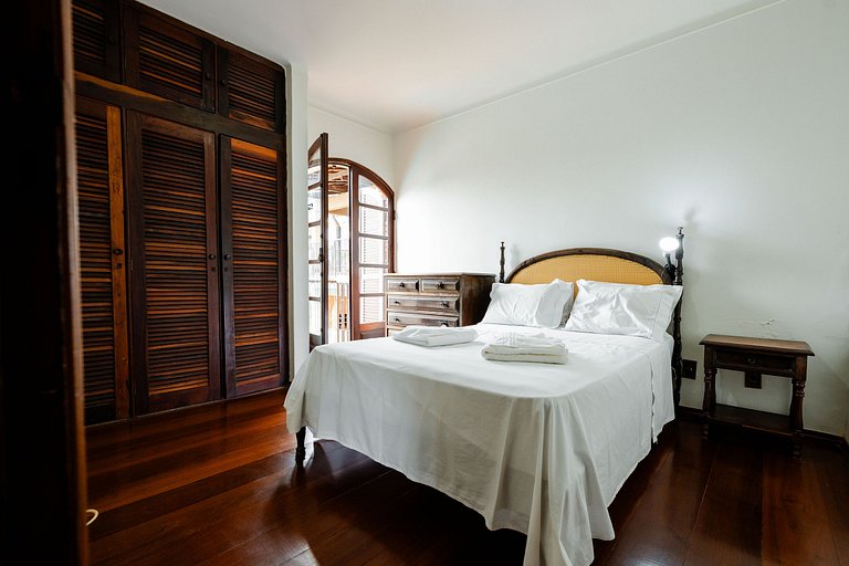 Casa Colonial Espaçosa com Piscina eVista incrivel