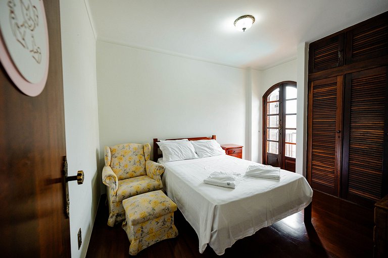 Casa Colonial Espaçosa com Piscina eVista incrivel