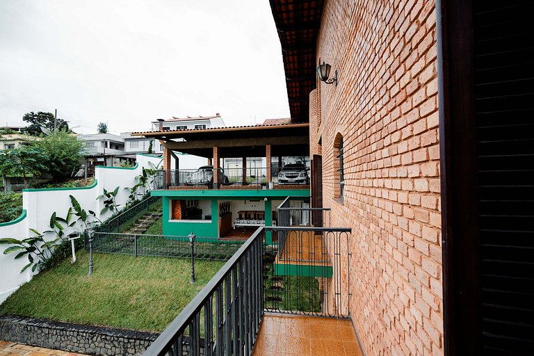 Casa Colonial Espaçosa com Piscina eVista incrivel