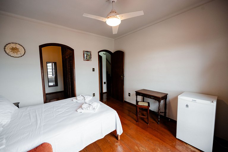 Casa Colonial Espaçosa com Piscina eVista incrivel