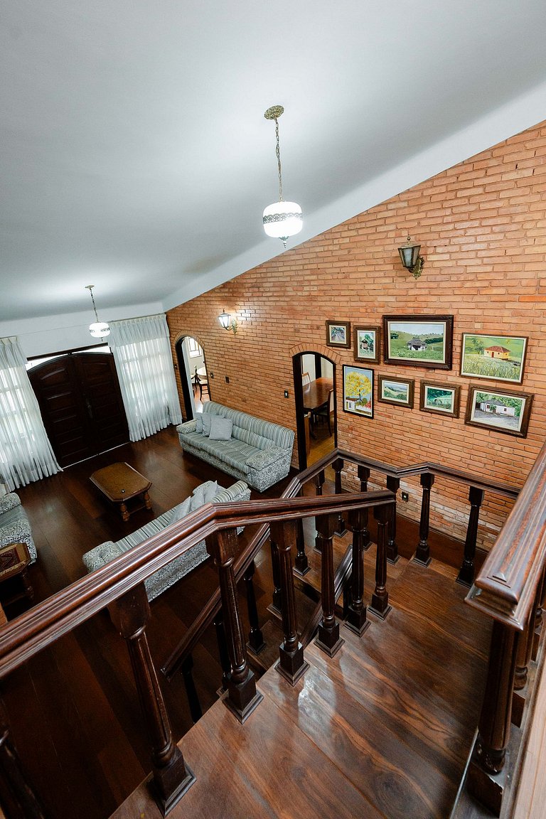 Casa Colonial Espaçosa com Piscina eVista incrivel