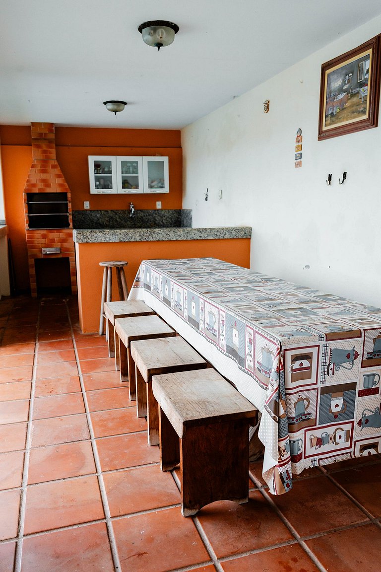 Casa Colonial Espaçosa com Piscina eVista incrivel