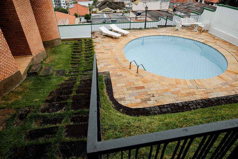 Casa Colonial Espaçosa com Piscina eVista incrivel