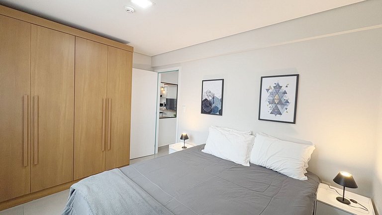 Flat Novinho no centro com ar condic. e piscina