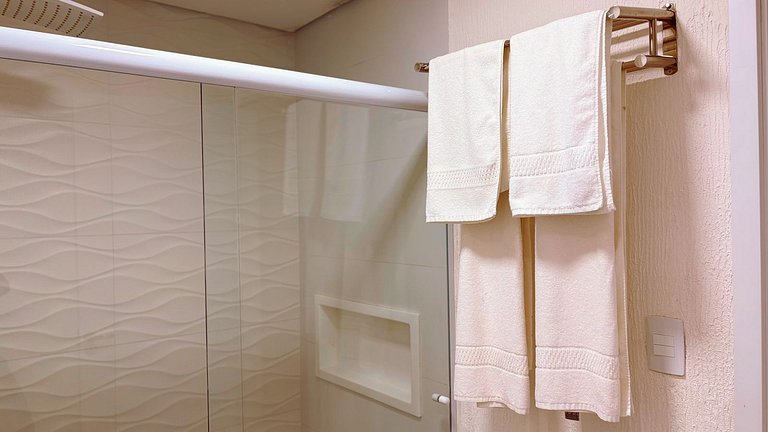 Flat Novinho no centro com ar condic. e piscina