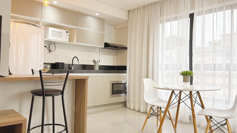 Flat Novinho no centro com ar condic. e piscina