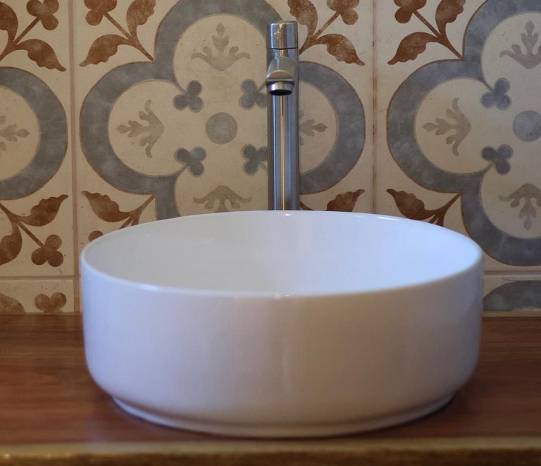 Experiência em celeiro com cavalos à porta