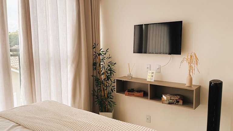 Flat Novo e Moderno na Melhor Localização!
