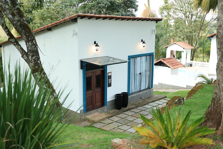 Chalé Exclusivo com Banheira e Lareira