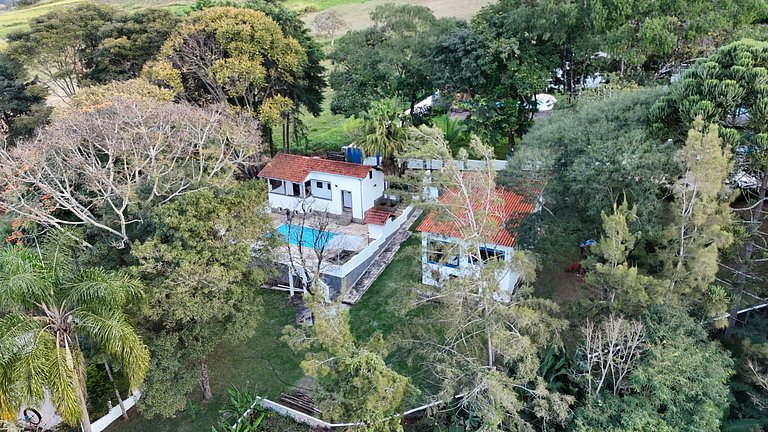 Chalé Exclusivo com Banheira e Lareira