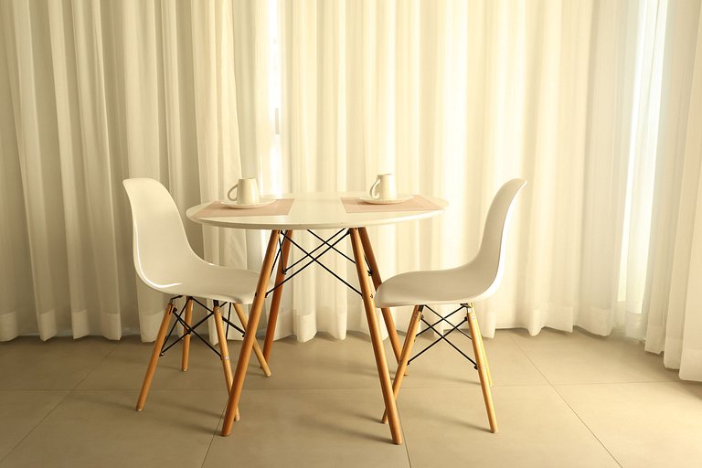 Flat Alto Padrão – Novo e ar condicionado