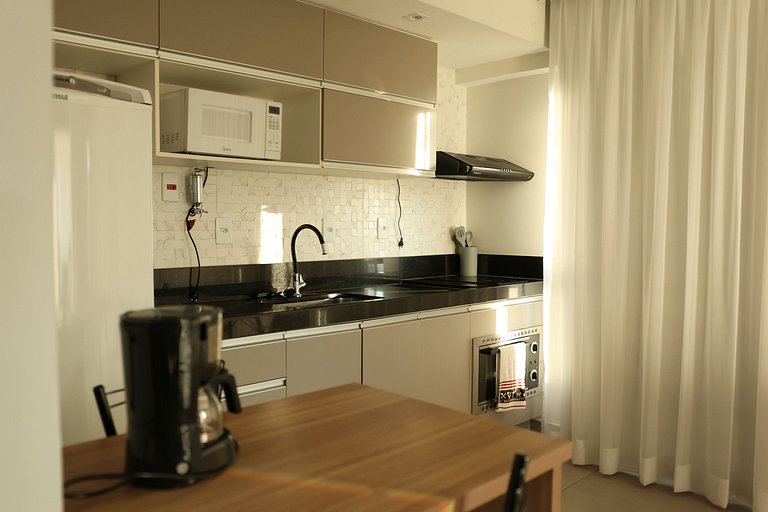 Flat Alto Padrão – Novo e ar condicionado